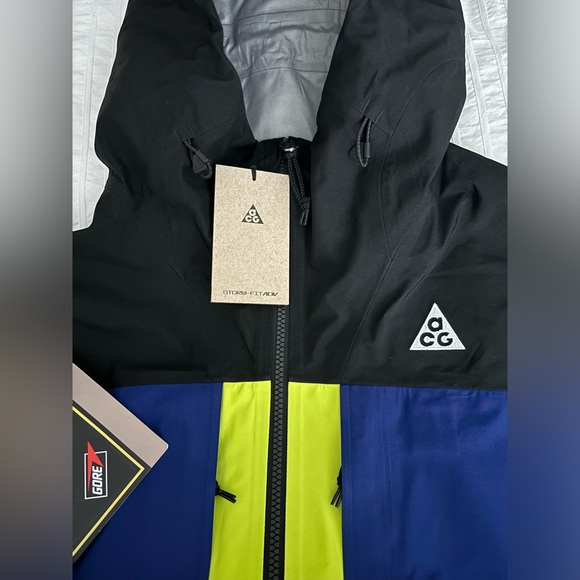 NWT Nike ACG gore-tex jacket - Picture 5 of 16